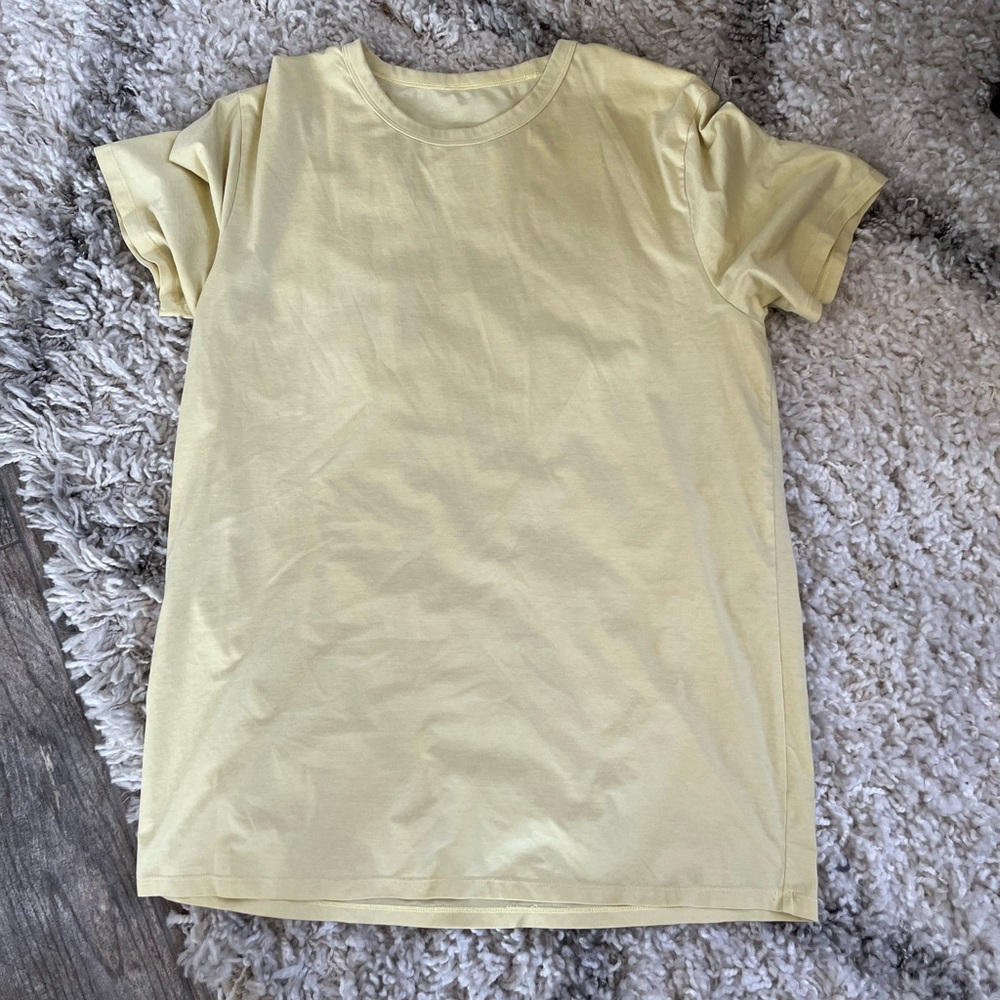Lululemon fundamental Tshirt